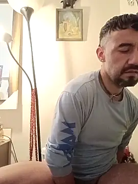 Snapshot of prettyboi6992 chatting on 12, 3, 2026 prettyboi6992 online show from 12, 3, 2026