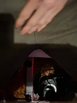 FreezingTie850 online show from 7, 4, 2026