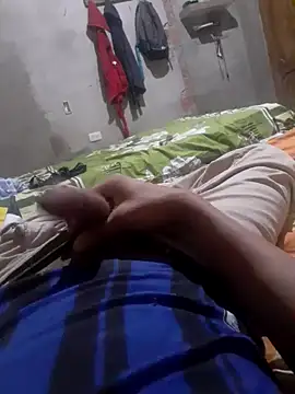 Snapshot of SwiggedThaw chatting on 22, 9, 2025 SwiggedThaw online show from 22, 9, 2025