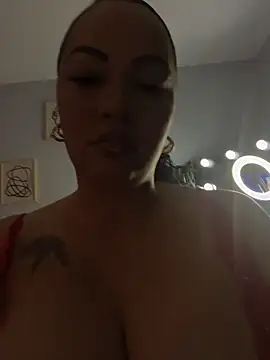 Snapshot of DestineeJayde chatting on 21, 5, 2026 DestineeJayde online show from 21, 5, 2026