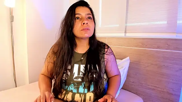 miaa daniels online show from 25, 4, 2026