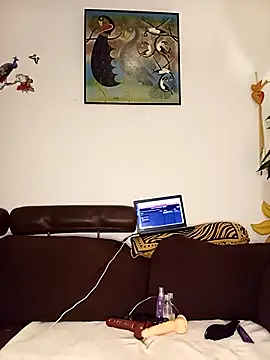 The-Peach-Flexer online show from 11, 2, 2026