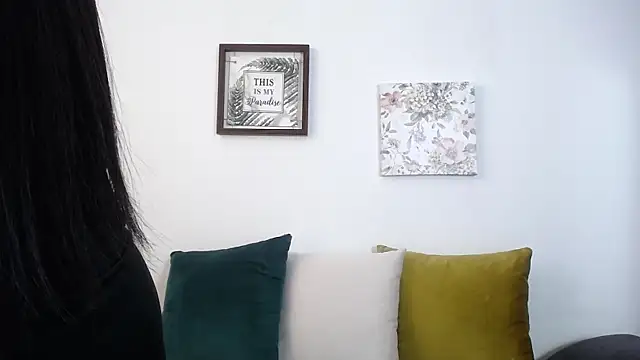 JainaRogers online show from 28, 4, 2026