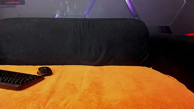 RileyLanna online show from 8, 3, 2025