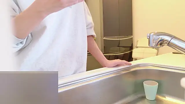 POCARI SWEAT online show from 5, 2, 2026