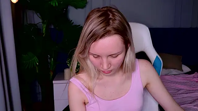 Snapshot of Beatrica_Klein chatting on 14, 1, 2025 Beatrica Klein online show from 14, 1, 2025