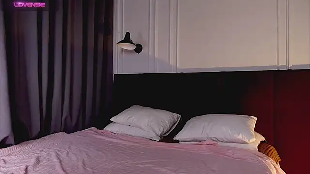 Snapshot of Beatrica_Klein chatting on 17, 2, 2025 Beatrica Klein online show from 17, 2, 2025