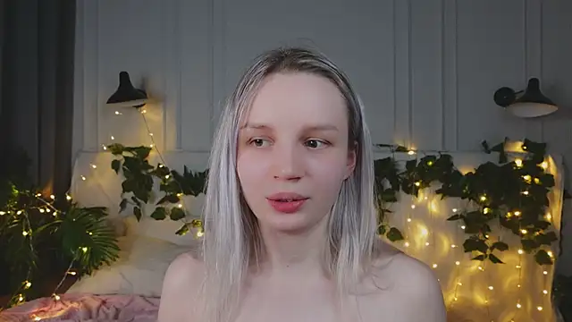 Snapshot of Beatrica_Klein chatting on 22, 3, 2025 Beatrica Klein online show from 22, 3, 2025