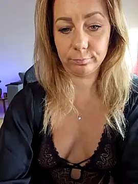 Snapshot of angela_88 chatting on 27, 1, 2025 angela 88 online show from 27, 1, 2025