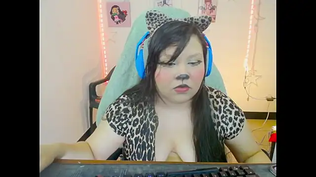 crystal7u7 online show from 5, 11, 2025