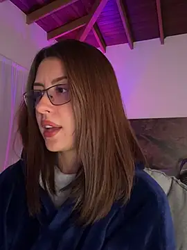 EmaSaenz online show from 3, 3, 2025