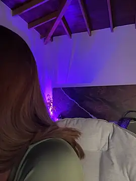 EmaSaenz online show from 13, 3, 2025