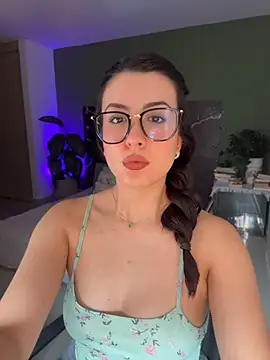 EmaSaenz online show from 22, 6, 2026