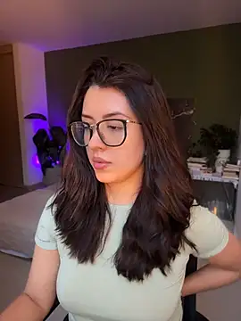 EmaSaenz online show from 24, 6, 2026