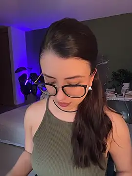 EmaSaenz online show from 15, 7, 2026
