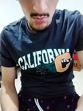 Snapshot of Zoro_23cm chatting on 26, 3, 2026 Zoro 23cm online show from 26, 3, 2026