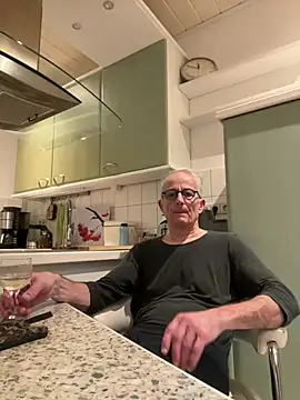 Frank22xx online show from 18, 2, 2026