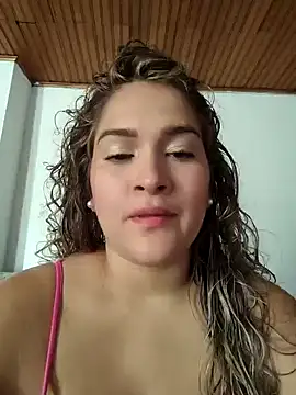 Sara smiiith211 online show from 18, 12, 2024