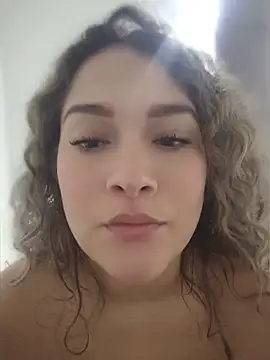 Sara smiiith211 online show from 24, 4, 2026