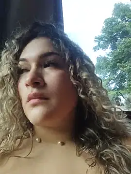 Sara smiiith211 online show from 13, 6, 2026