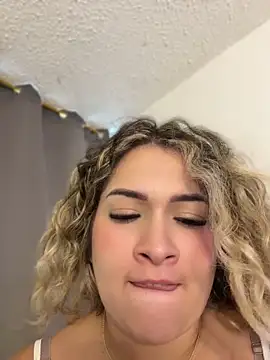Sara smiiith211 online show from 28, 6, 2026
