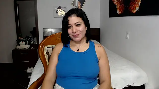 EmilyPeytonn online show from 24, 2, 2025