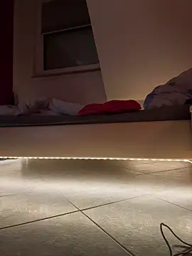 Bennyben8604 online show from 6, 12, 2024