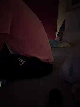 Bennyben8604 online show from 5, 1, 2025