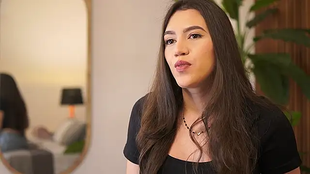 Amelia Rouse online show from 1, 3, 2025