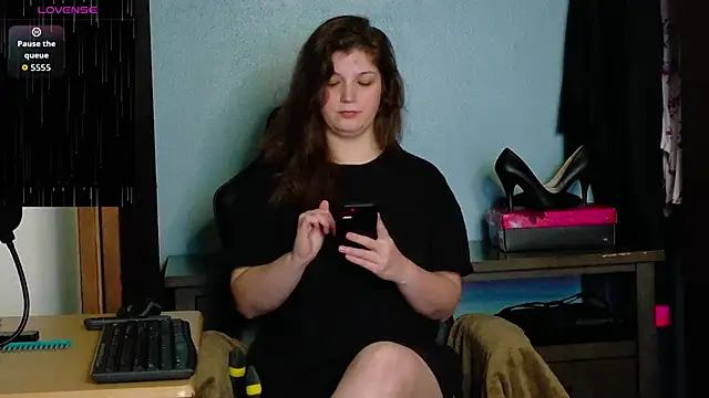 TreeJeanne online show from 13, 10, 2025