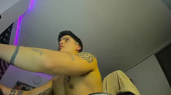 charlie hotxxx online show from 27, 2, 2025