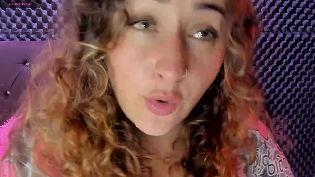 saara queen  online show from 11, 2, 2025