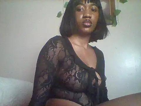 Snapshot of Queeen_model chatting on 19, 4, 2026 Queeen model online show from 19, 4, 2026