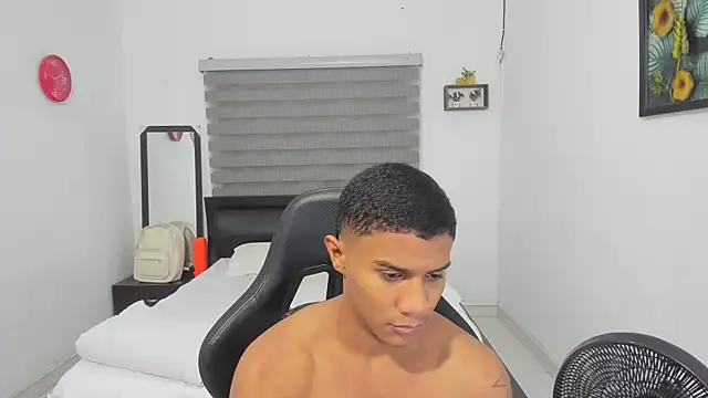 Snapshot of corzoethan chatting on 18, 1, 2026 corzoethan online show from 18, 1, 2026