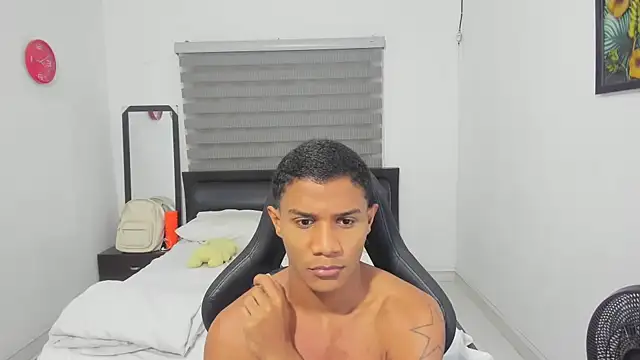 Snapshot of corzoethan chatting on 14, 2, 2026 corzoethan online show from 14, 2, 2026