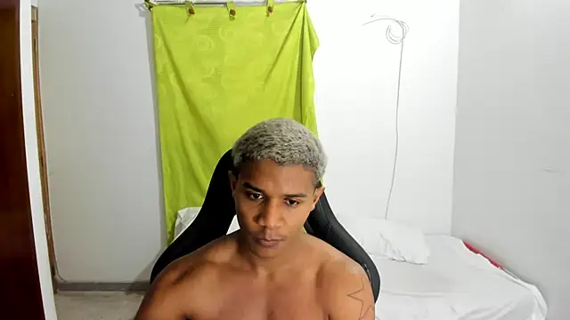 Snapshot of corzoethan chatting on 5, 6, 2026 corzoethan online show from 5, 6, 2026