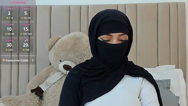 Snapshot of izadii chatting on 5, 1, 2026 izadii online show from 5, 1, 2026