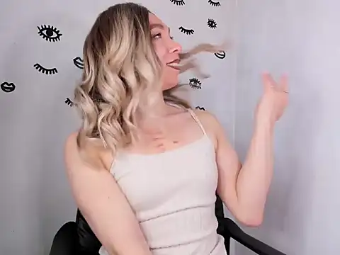 victoria qq online show from 11, 11, 2025