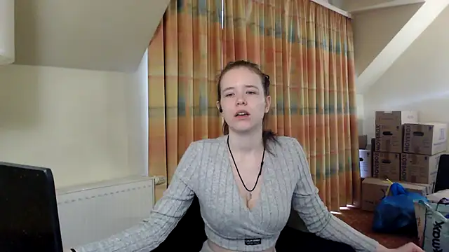 Snapshot of Princess-Lilly chatting on 5, 1, 2025 Princess-Lilly online show from 5, 1, 2025