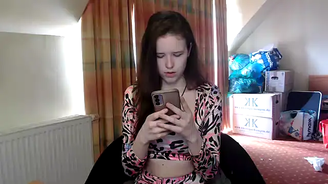 Snapshot of Princess-Lilly chatting on 13, 2, 2025 Princess-Lilly online show from 13, 2, 2025