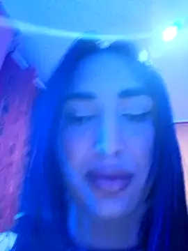 alice jhonson  online show from 4, 1, 2025