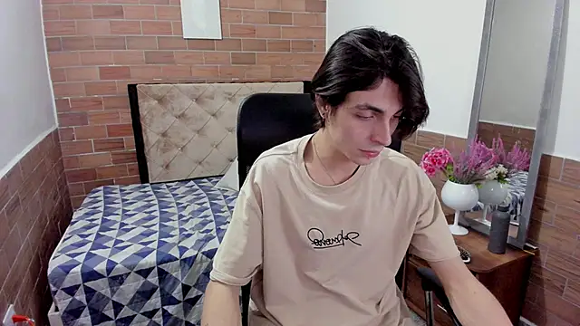 MIKE HUNTER7 online show from 4, 12, 2024