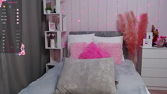 Snapshot of PornoGirlX chatting on 25, 2, 2025 PornoGirlX online show from 25, 2, 2025