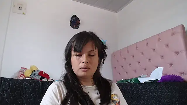 Snapshot of Aliciaheart chatting on 11, 11, 2025 Aliciaheart online show from 11, 11, 2025