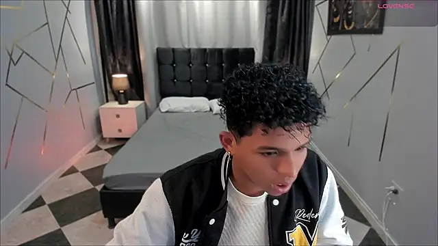 Noah Smith04 online show from 22, 2, 2025