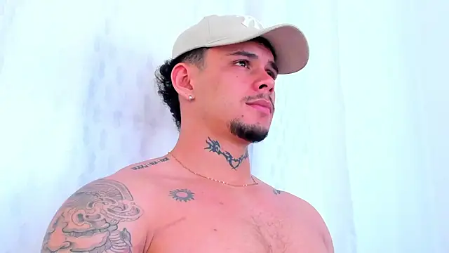 NoahhBrown online show from 8, 10, 2025