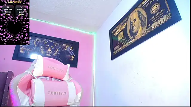 Nikoll Dirty online show from 4, 3, 2025