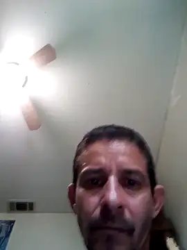 Snapshot of LongDickZee562 chatting on 22, 2, 2025 LongDickZee562 online show from 22, 2, 2025