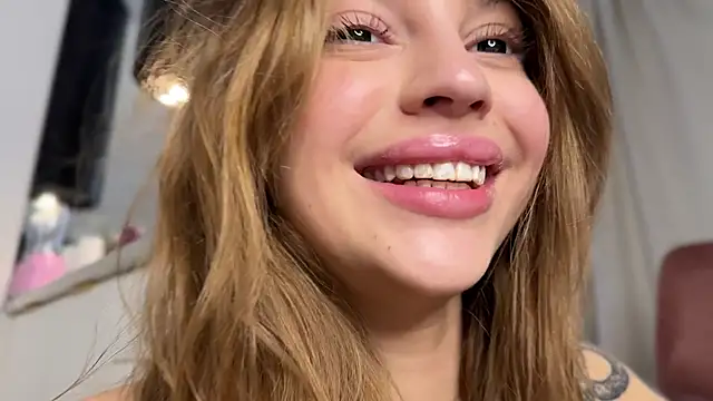 Snapshot of Elsa_Ice chatting on 4, 12, 2024 Elsa Ice online show from 4, 12, 2024