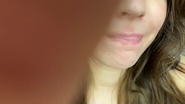 Snapshot of Elsa_Ice chatting on 5, 1, 2025 Elsa Ice online show from 5, 1, 2025